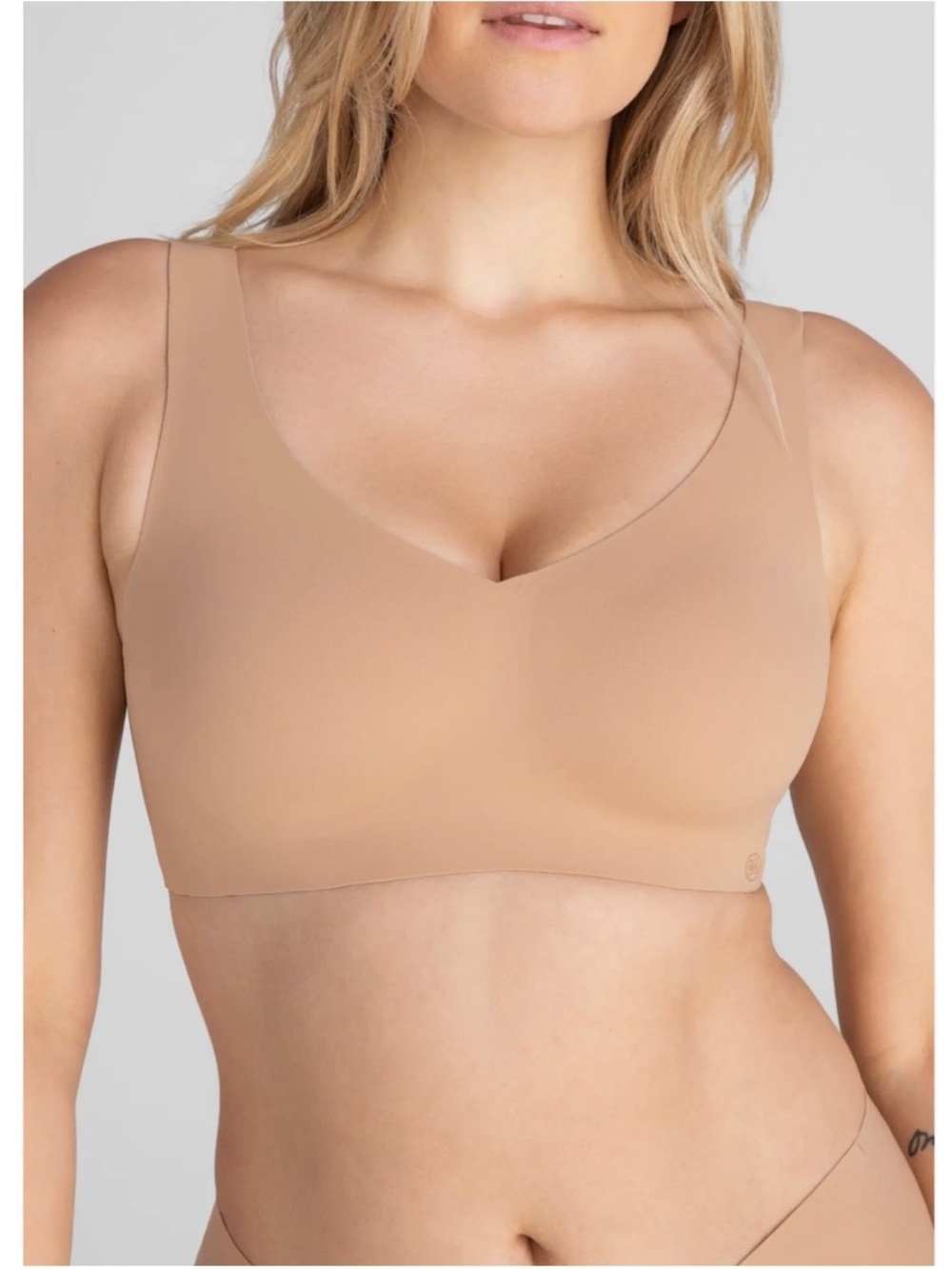 3-pack of Honeylove Softform Bra in Sand Tan M Medium 36B/C Neutral
